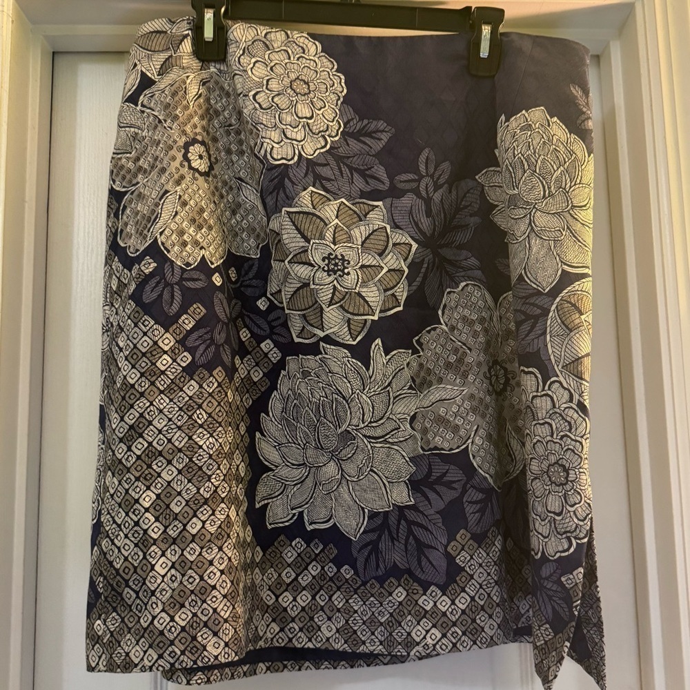 Talbots Royal Blue & Gray Flowered Petites Skirt